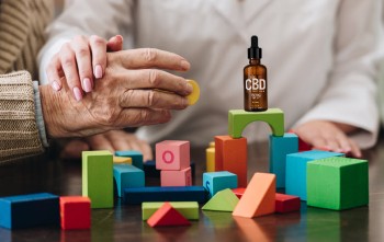 How CBD Helps Seniors with Alzheimer's and Dementia, Start with the Basics!